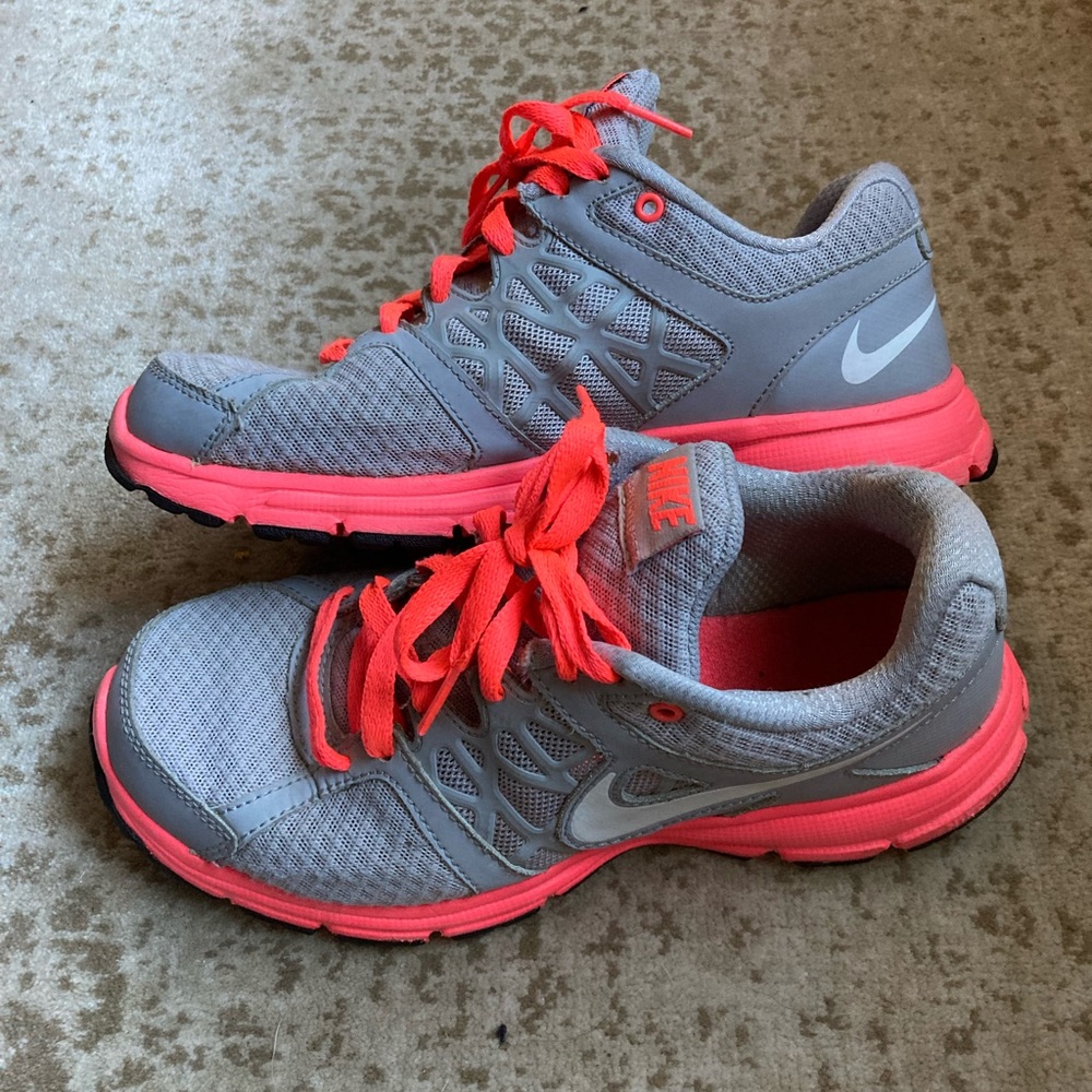 Was$25! 😍✔️Nike Air Max Relentless 2 hot pink & gray shoes women’s size 5.5